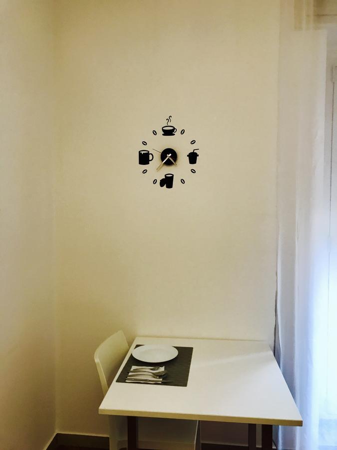 Simoni 10 Hotel Verona Bagian luar foto