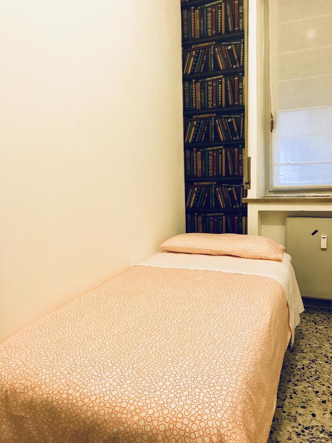 Simoni 10 Hotel Verona Bagian luar foto